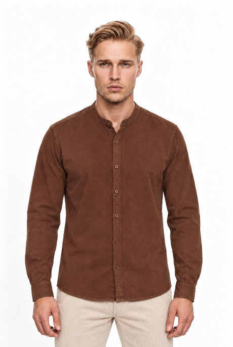 NAL0108D3 garment dyed babycord shirt 912 – Vorderansicht am Model
