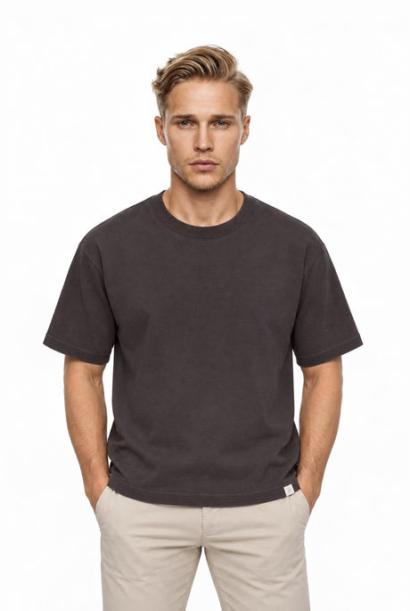 NAN0303D4 The T-Shirt 1006 – Vorderansicht am Model