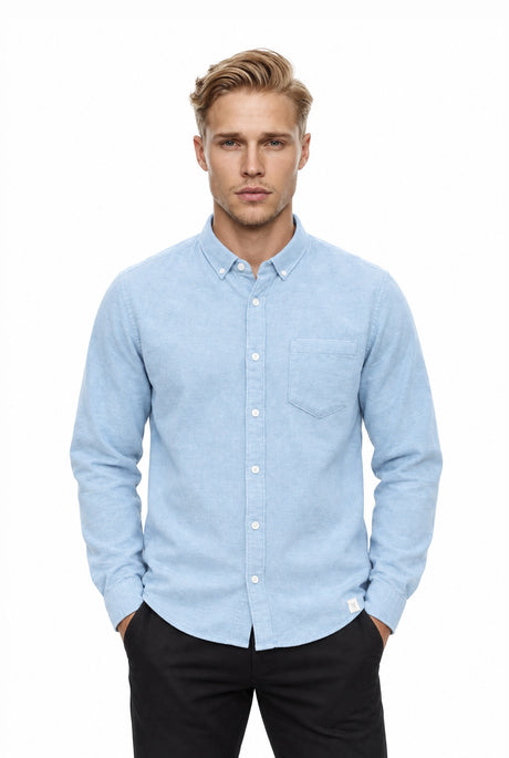 NOS031 soft brushed shirt light blue – Vorderansicht am Model