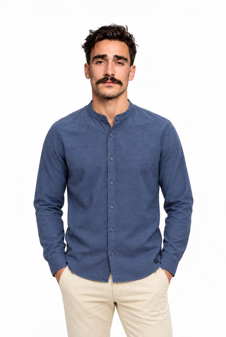NOS036 oxford melange sky captain – Vorderansicht am Model
