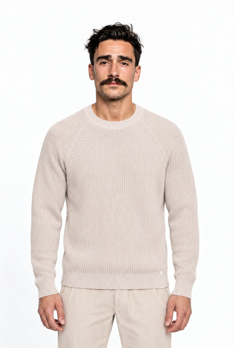 NOS043 half stitch raglan almond milk – front