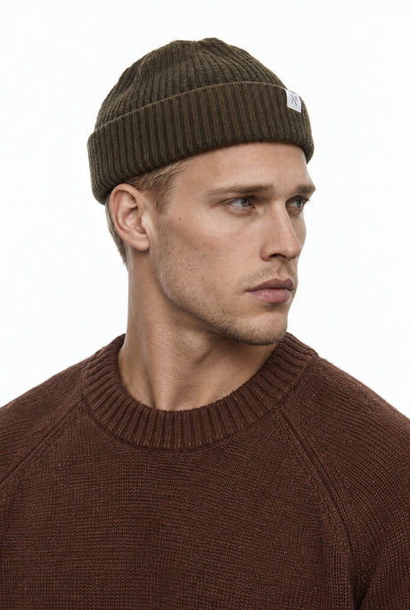 NAL0902D4 cosy beanie 731 – Seitenansicht am Model
